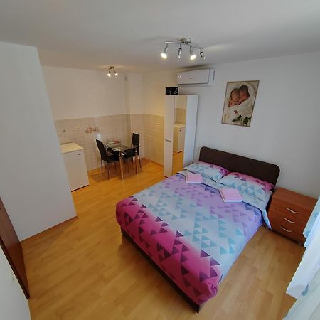 Rooms Neda Izola Exterior foto