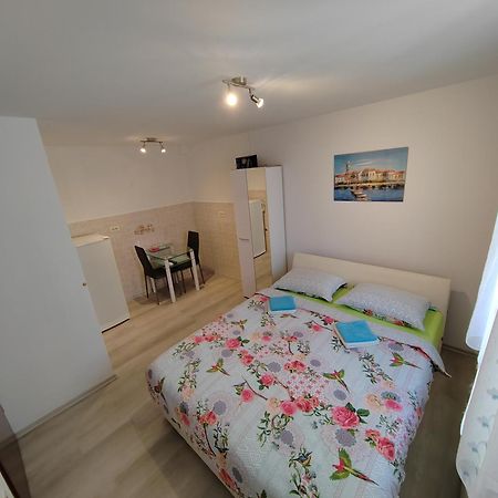 Rooms Neda Izola Exterior foto